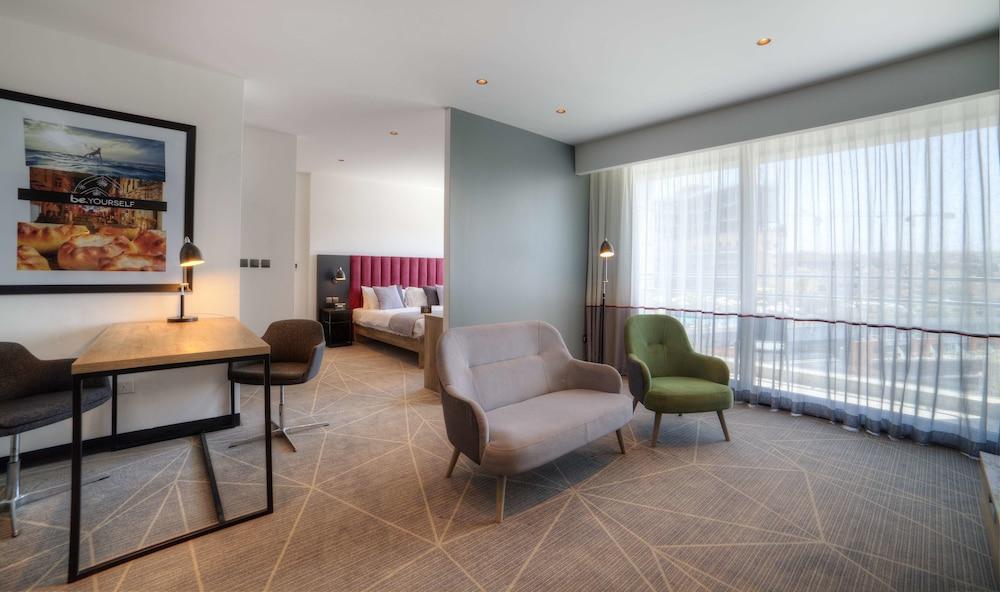 Be.hotel Hotel